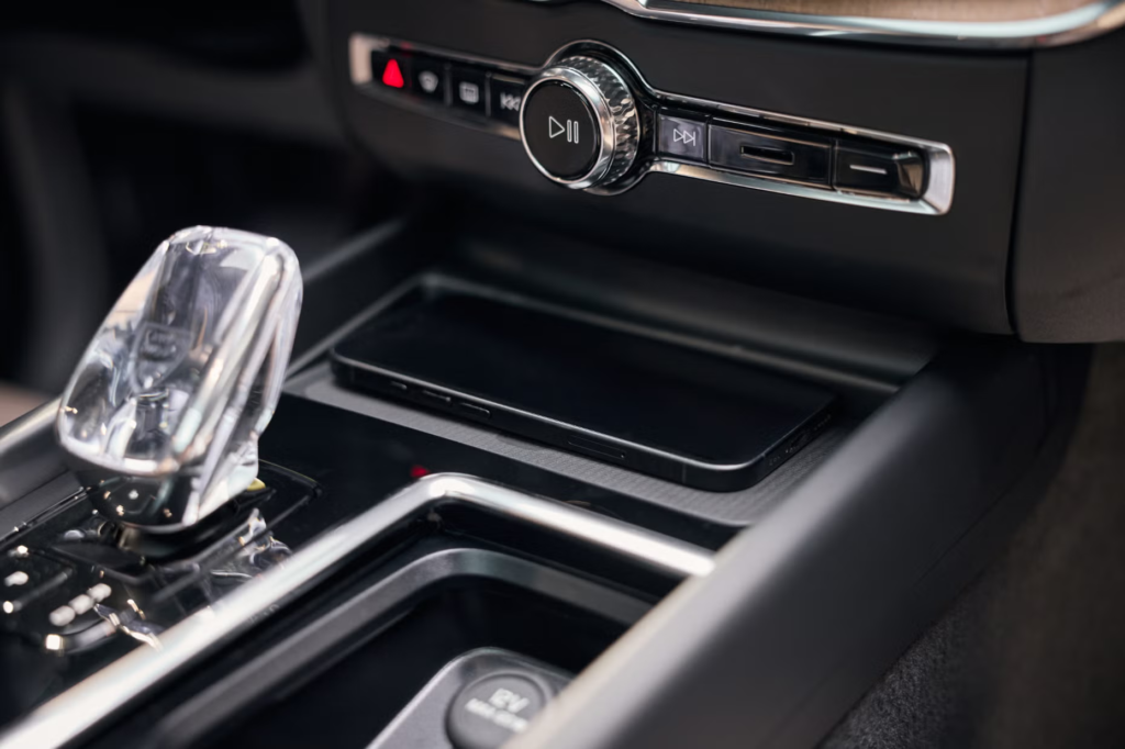 Uuden Volvo XC60:n sisätilat