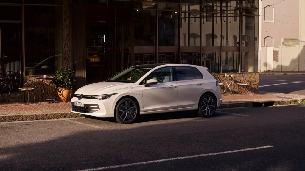 Uusi Volkswagen Golf: Hinnat, ominaisuudet ja arviointi