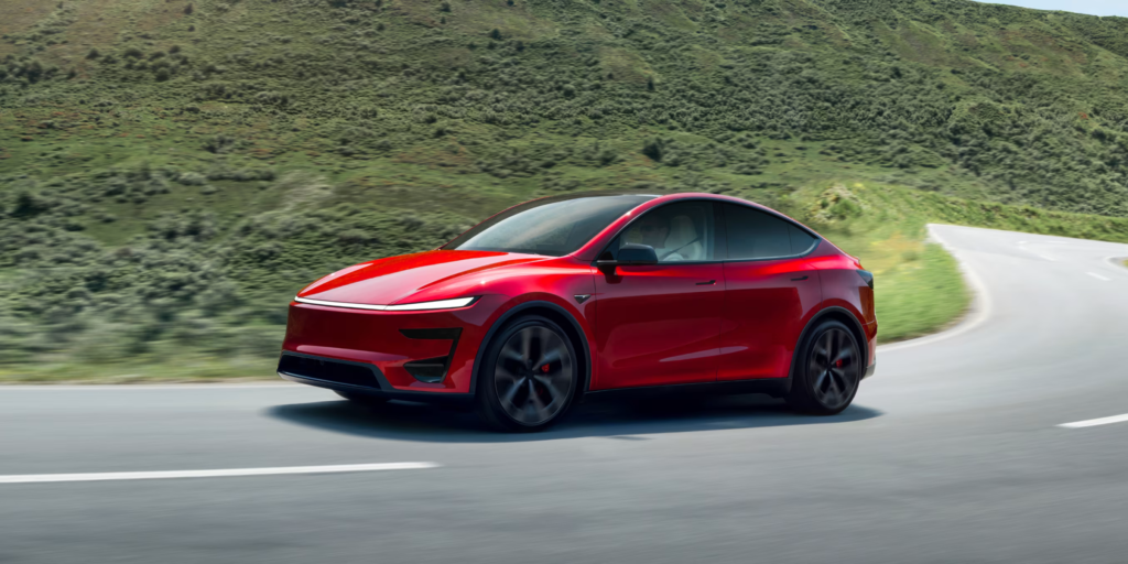 2026 Tesla Model Y: Hinta, tekniset tiedot ja käyttäjien arviot