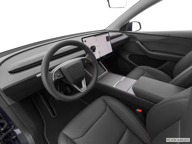 Tesla Model Y 2026:n sisätilat